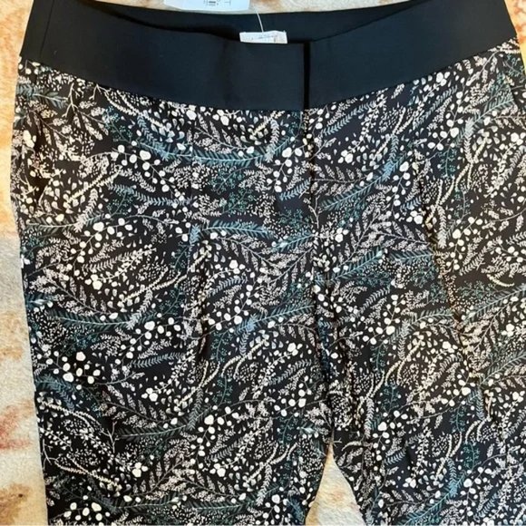 Loft Ann Taylor silky patterned dress pants, NWT, size 4 - Picture 2 of 5
